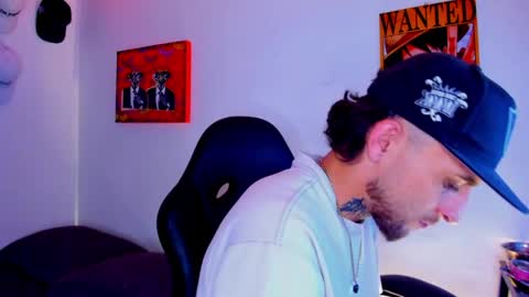 Snapshot of drako_lamar chatting on April 10, 2026, 12:49 am Drako online show from April 10, 2026, 12:49 am