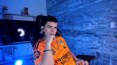 Drako online show from May 15, 2026, 9:44 pm
