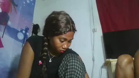 Snapshot of drasomaralda chatting on November 10, 2025, 11:53 am drasomaralda online show from November 10, 2025, 11:53 am