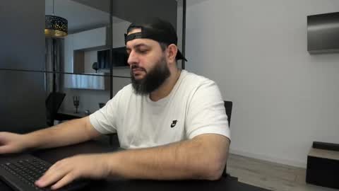 DravenPeak online show from November 17, 2025, 2:01 pm