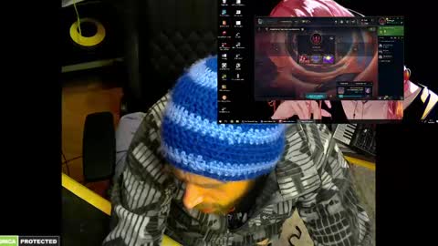 Snapshot of drawingcock chatting on January 2, 2025, 4:13 pm drawingcock online show from January 2, 2025, 4:13 pm