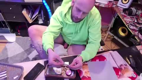 Snapshot of drawingcock chatting on January 14, 2025, 6:49 pm drawingcock online show from January 14, 2025, 6:49 pm