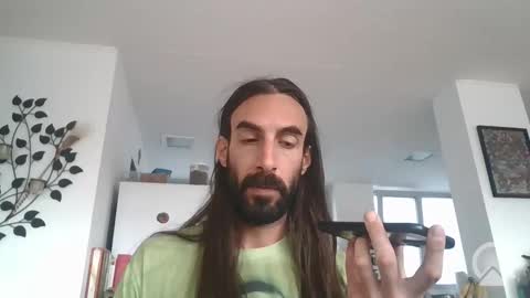 new profile Aircum99  online show from November 25, 2025, 4:51 pm