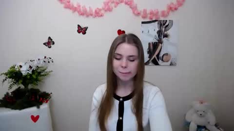 Snapshot of dream_mari chatting on March 2, 2026, 6:58 am Mari online show from March 2, 2026, 6:58 am