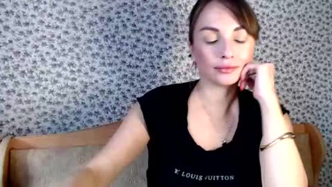 dreamass911 online show from July 23, 2026, 9:18 am