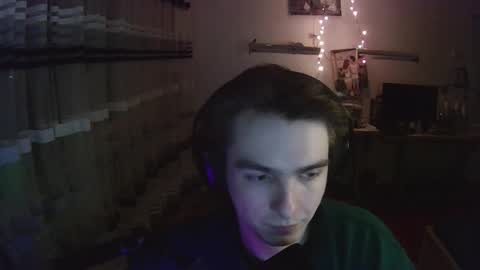 Snapshot of dreamerguy07 chatting on February 18, 2026, 7:21 pm dreamerguy07 online show from February 18, 2026, 7:21 pm