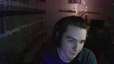 Snapshot of dreamerguy07 chatting on February 25, 2026, 7:45 pm dreamerguy07 online show from February 25, 2026, 7:45 pm