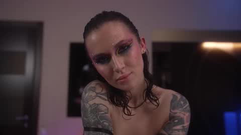 Sarah online show from February 26, 2026, 12:09 am