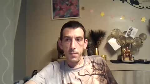 Snapshot of dreamguy38 chatting on December 10, 2024, 1:32 am dreamguy38 online show from December 10, 2024, 1:32 am