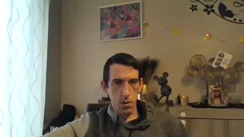 Snapshot of dreamguy38 chatting on February 11, 2025, 8:48 am dreamguy38 online show from February 11, 2025, 8:48 am