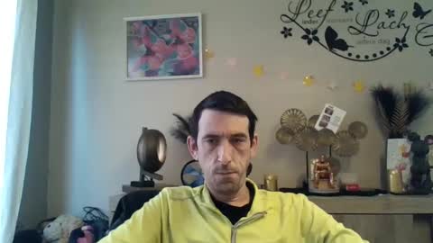 Snapshot of dreamguy38 chatting on February 14, 2025, 9:24 am dreamguy38 online show from February 14, 2025, 9:24 am