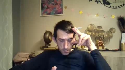 Snapshot of dreamguy38 chatting on February 21, 2025, 3:45 am dreamguy38 online show from February 21, 2025, 3:45 am