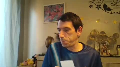 Snapshot of dreamguy38 chatting on March 9, 2025, 7:23 am dreamguy38 online show from March 9, 2025, 7:23 am