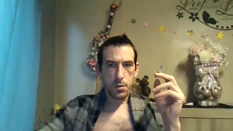 Snapshot of dreamguy38 chatting on November 1, 2025, 7:32 am dreamguy38 online show from November 1, 2025, 7:32 am