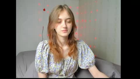 dreamy_pollyyy online show from April 19, 2026, 8:11 pm