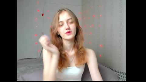 dreamy_pollyyy online show from May 16, 2026, 7:45 pm