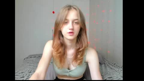 dreamy_pollyyy online show from June 9, 2026, 5:08 am