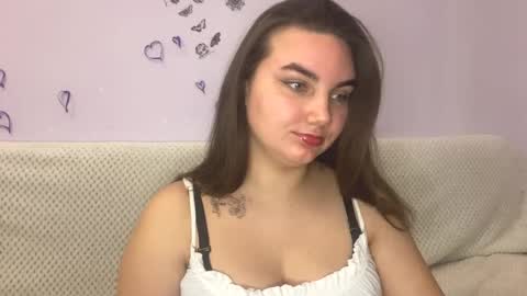 Snapshot of dreamyblushfairy chatting on March 11, 2025, 7:47 pm Mila online show from March 11, 2025, 7:47 pm