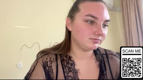 Snapshot of dreamyblushfairy chatting on September 21, 2025, 2:19 pm Mila online show from September 21, 2025, 2:19 pm