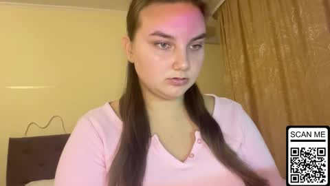 Snapshot of dreamyblushfairy chatting on October 2, 2025, 3:19 pm Mila online show from October 2, 2025, 3:19 pm