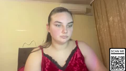 Snapshot of dreamyblushfairy chatting on October 6, 2025, 3:31 pm Mila online show from October 6, 2025, 3:31 pm