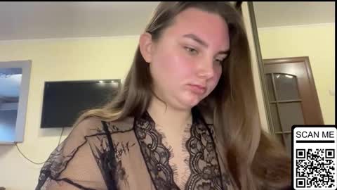 Snapshot of dreamyblushfairy chatting on November 5, 2025, 6:35 am Mila online show from November 5, 2025, 6:35 am