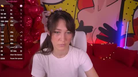 Lina online show from March 12, 2025, 7:35 am