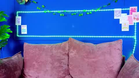 Snapshot of dreamymilka chatting on November 30, 2025, 5:00 am dreamymilka online show from November 30, 2025, 5:00 am