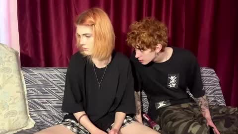 Snapshot of dreamypair chatting on April 23, 2026, 8:35 am Elena and Nikolai online show from April 23, 2026, 8:35 am