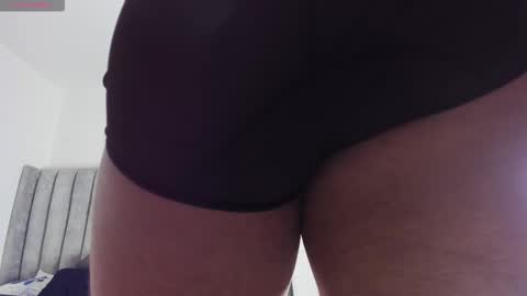 Snapshot of drekev_ chatting on October 8, 2025, 11:02 pm Kevin online show from October 8, 2025, 11:02 pm