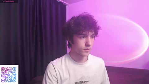 Air online show from May 25, 2026, 2:06 am