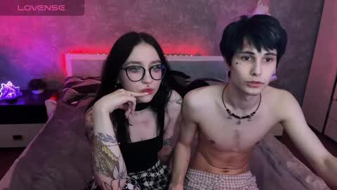 Snapshot of drillhouse_ chatting on December 17, 2024, 9:49 pm Tara  Sonny online show from December 17, 2024, 9:49 pm