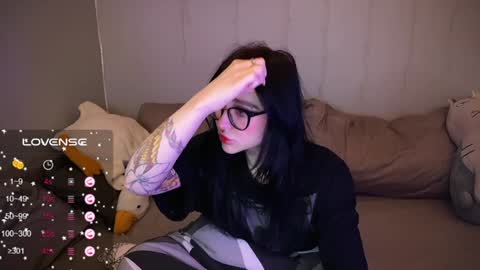 Snapshot of drillhouse_ chatting on January 6, 2025, 11:52 pm Tara  Sonny online show from January 6, 2025, 11:52 pm