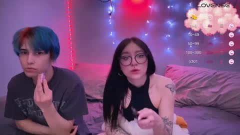 Snapshot of drillhouse_ chatting on March 5, 2025, 4:24 am Tara  Sonny online show from March 5, 2025, 4:24 am