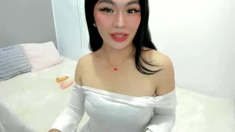 miss. Erika online show from November 10, 2025, 5:28 am