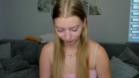 Hanna online show from August 5, 2026, 9:23 am