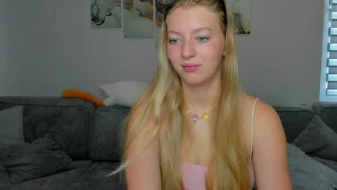 Hanna online show from August 6, 2026, 4:03 am