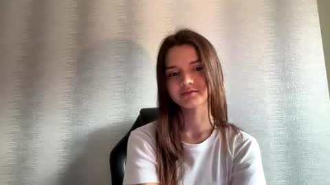 Anna online show from July 2, 2026, 1:28 pm