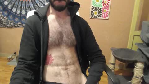 River online show from October 31, 2025, 5:47 pm