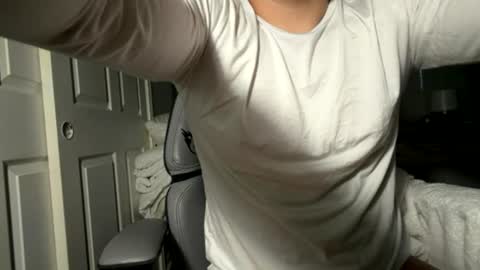 Snapshot of druiz19 chatting on July 8, 2026, 4:50 am druiz19 online show from July 8, 2026, 4:50 am