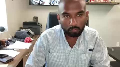 dsunnys707670 online show from April 27, 2026, 8:29 pm