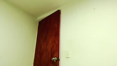 S.K..maorisa98 VIDEOS SEXHARD PPBOY 55TASTEPROTEIN online show from November 26, 2025, 1:23 pm