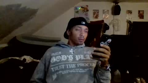 dubz07 online show from July 30, 2026, 6:12 am