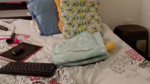 dulce1791 online show from December 7, 2024, 4:25 pm