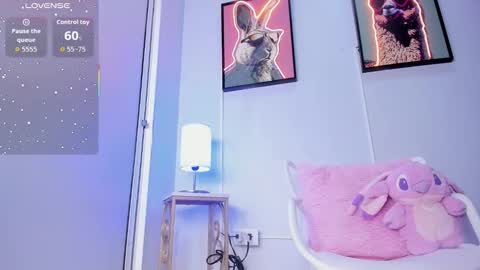 dulce__fiore07 online show from February 6, 2026, 12:19 pm