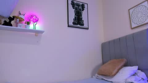 dulce__fiore07 online show from July 14, 2026, 3:11 am