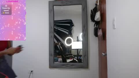 dulce_camx online show from June 21, 2026, 4:15 am