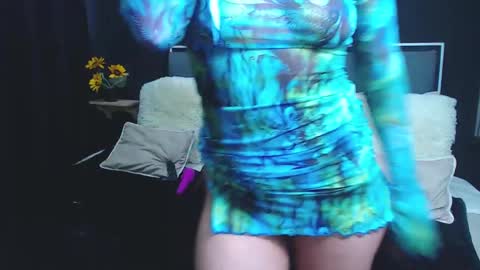 Snapshot of dulce_celeste15 chatting on December 5, 2024, 8:22 pm C E L E S T E  online show from December 5, 2024, 8:22 pm