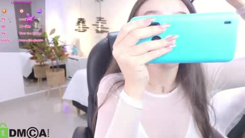 dulce_isabel_ online show from February 28, 2026, 3:18 am