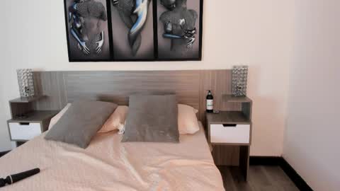 Snapshot of dulce_m_ chatting on April 10, 2026, 7:40 pm Dulce Maria online show from April 10, 2026, 7:40 pm